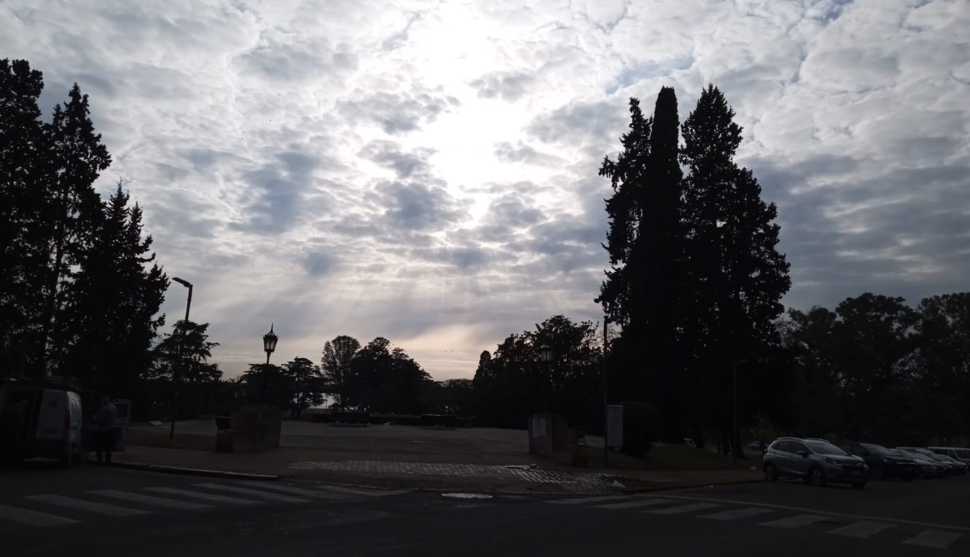 Calor y posibilidad de tormentas en Rosario | Rosario y la región