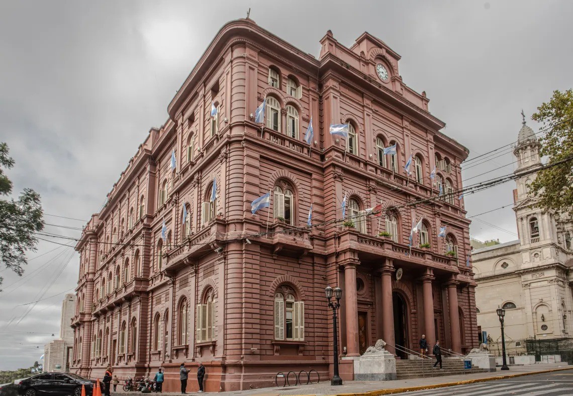 Feriados de fin de año: qué deciden Rosario y Santa Fe sobre el asueto administrativo del 24 y 31 | Rosario y la región