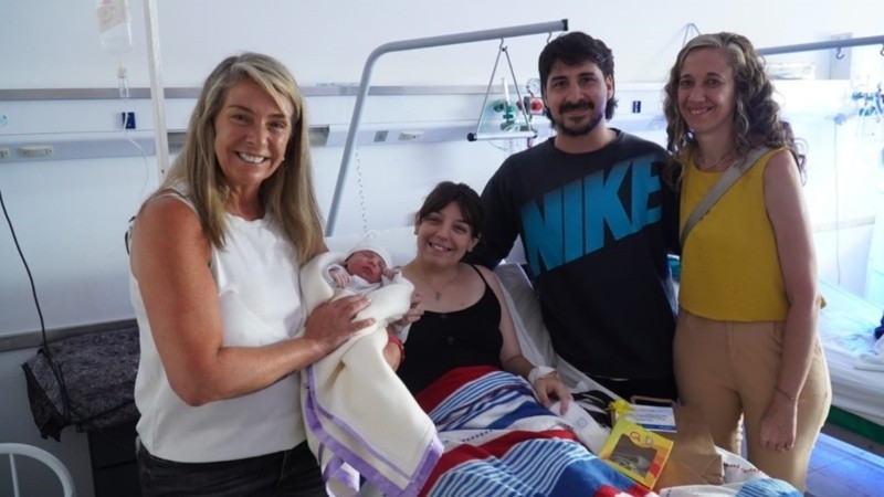 Ana Paula, la primera bebé rosarina de 2025, nació en la Maternidad Martin | Rosario y la región