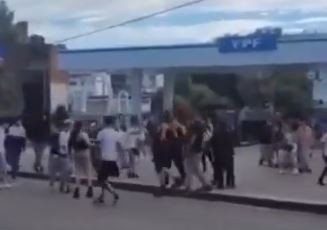 Pelea, descontrol y ataque a policías a la salida de un boliche en Villa Carlos Paz | Información General