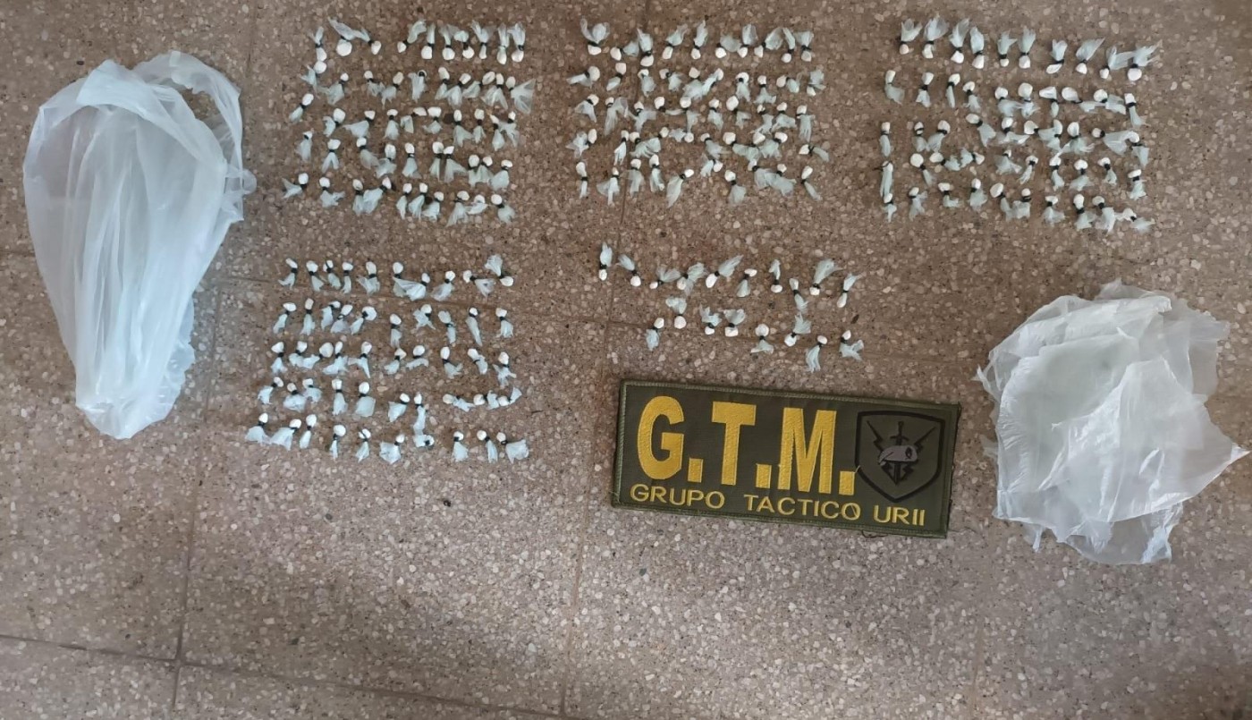 Detuvieron a un joven con más de 200 dosis de cocaína | Rosario y la región