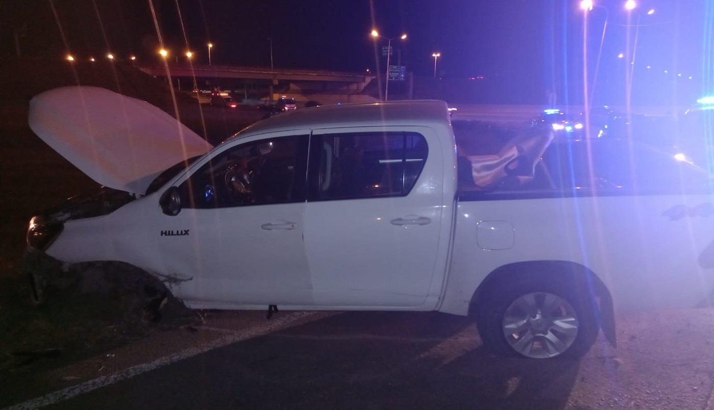 Un menor conducía una camioneta: hubo choques, heridos y quedó detenido | Rosario y la región