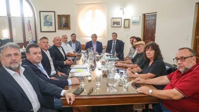 El gobierno y los gremios ATE y UPCN se reúnen sin propuestas salariales concretas | Rosario y la región