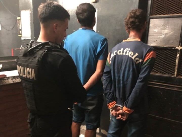 Robo frustrado: la dueña del comercio los sorprendió a través de las cámaras de seguridad | Rosario y la región