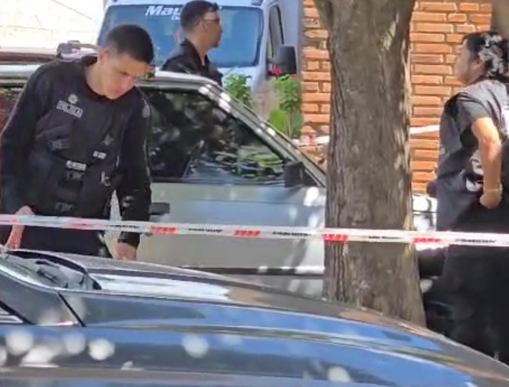 Accidente laboral: un operario se cayó del techo y perdió la vida | Rosario y la región