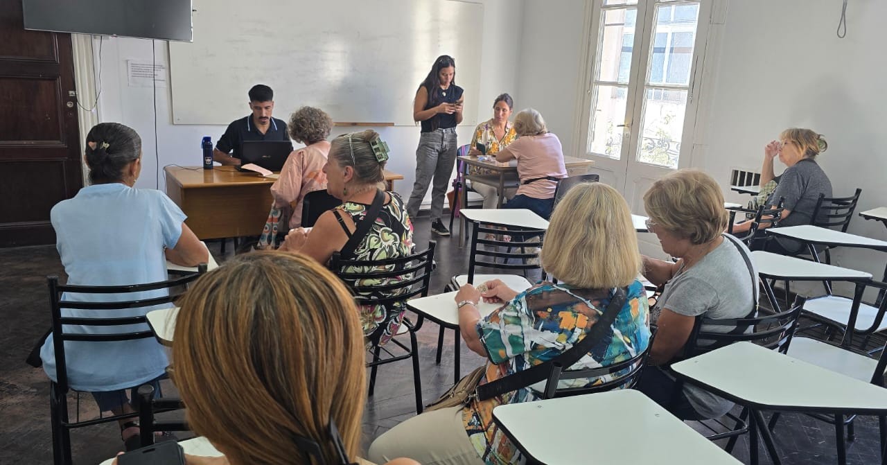 Los cursos para adultos mayores de la UNR batieron récord de inscripciones | Rosario y la región