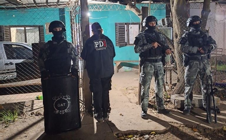 Tres nuevos detenidos en Capitán Bermúdez por una balacera en Granadero Baigorria | Rosario y la región