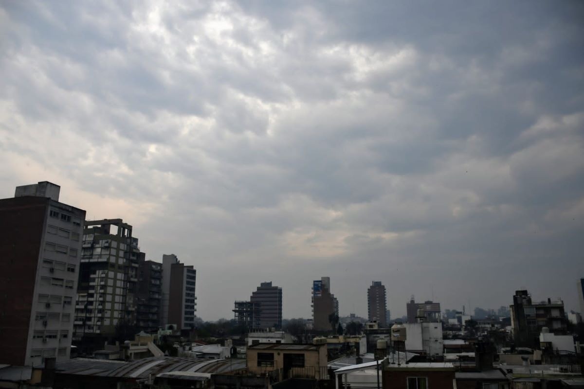 Tiempo en Rosario: domingo de Pascuas con cielo nublado y probables lluvias | Rosario y la región