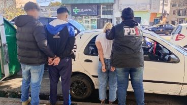 Detuvieron a una pareja acusada de extorsionar a un empresario desde enero | Rosario y la región