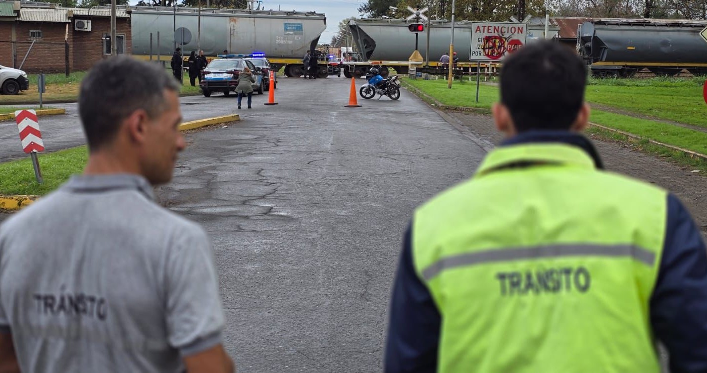 Un tren atropelló a una mujer que entrenaba con auriculares | Rosario y la región