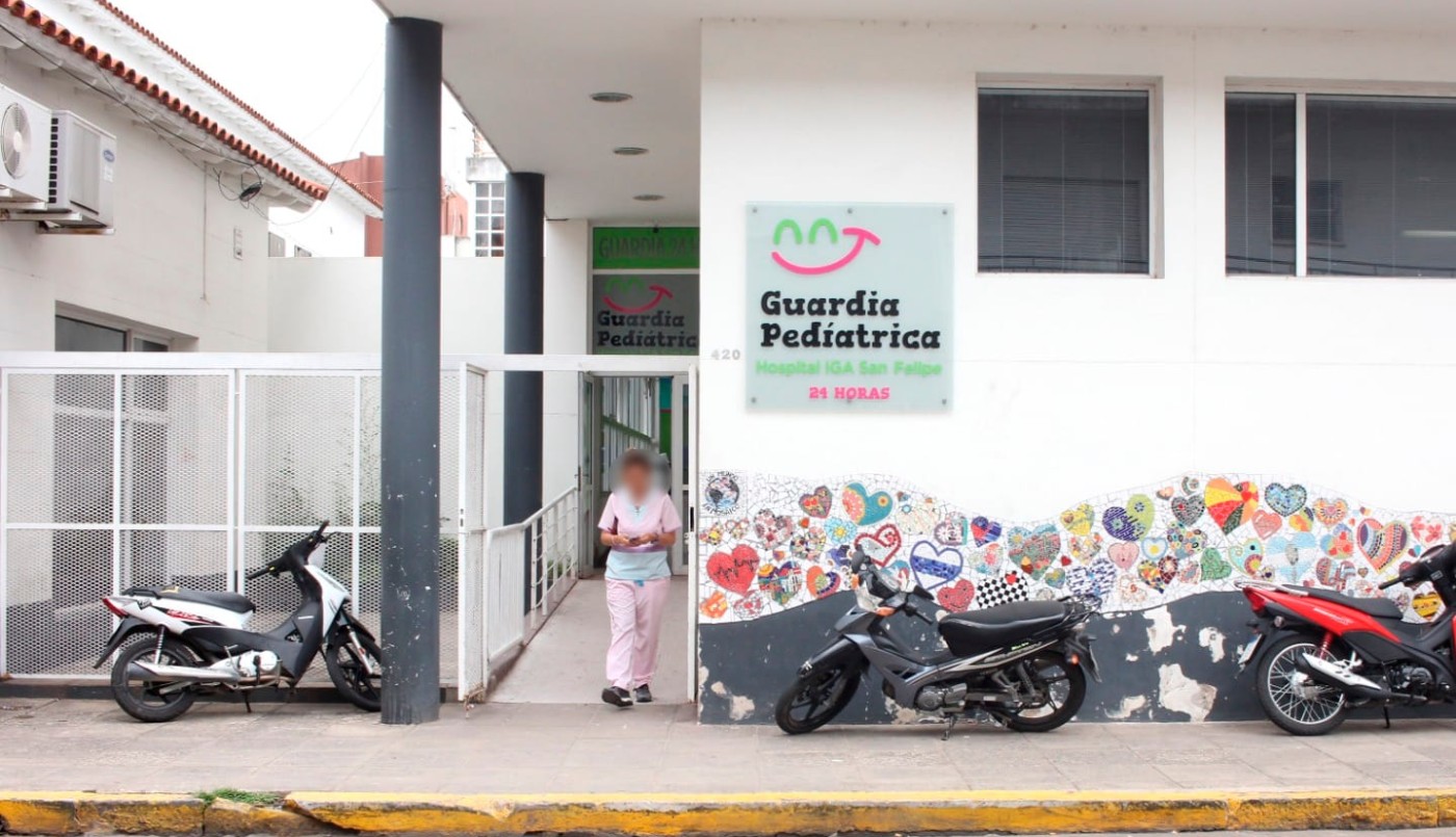 Un nene de 3 años cayó de un techo en barrio Cooperación y fue trasladado al hospital | Rosario y la región