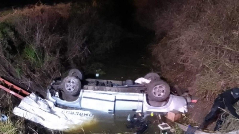 Tragedia en Rosario: dos muertos y cinco heridos tras un siniestro fatal en la ruta 33 | Rosario y la región