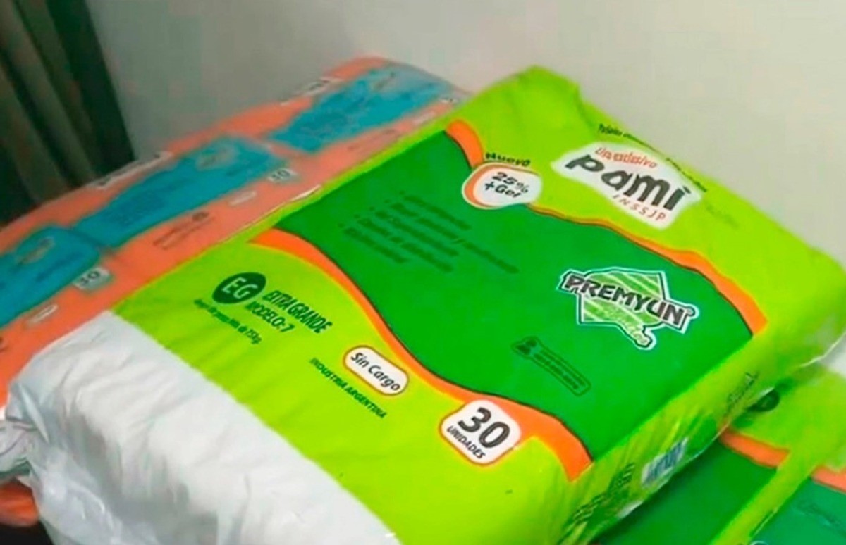 Preocupación por los retrasos en la entrega de pañales para adultos mayores en Rosario | Rosario y la región