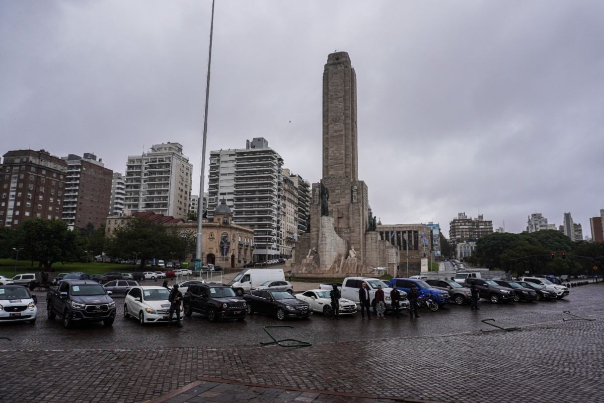 Prohibieron estacionar en la zona del Monumento por la promesa de lealtad a la Bandera | Rosario y la región