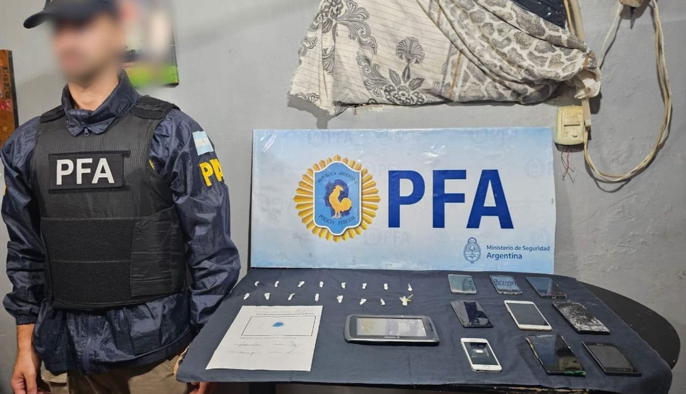 Caen dos hermanos vinculados a balaceras y narcotráfico tras múltiples allanamientos en Rosario | Rosario y la región