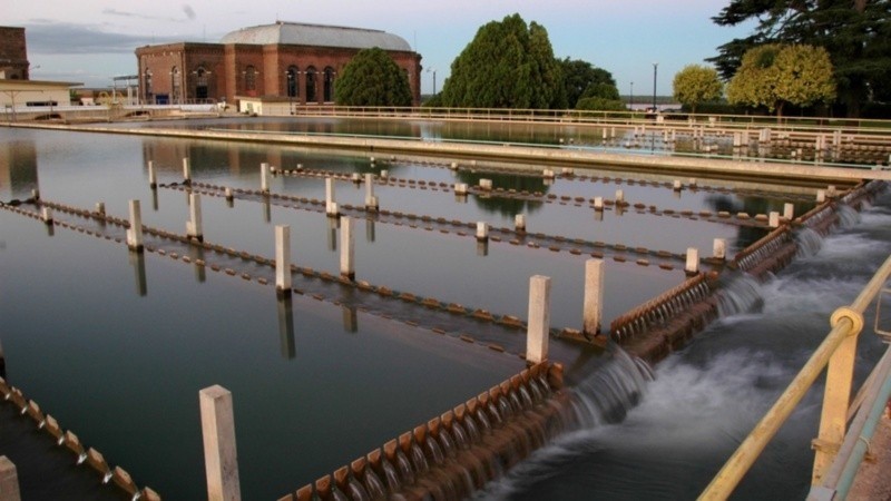 Baja presión de agua este lunes en algunos sectores de la ciudad por arreglos de una planta potabilizadora | Rosario y la región