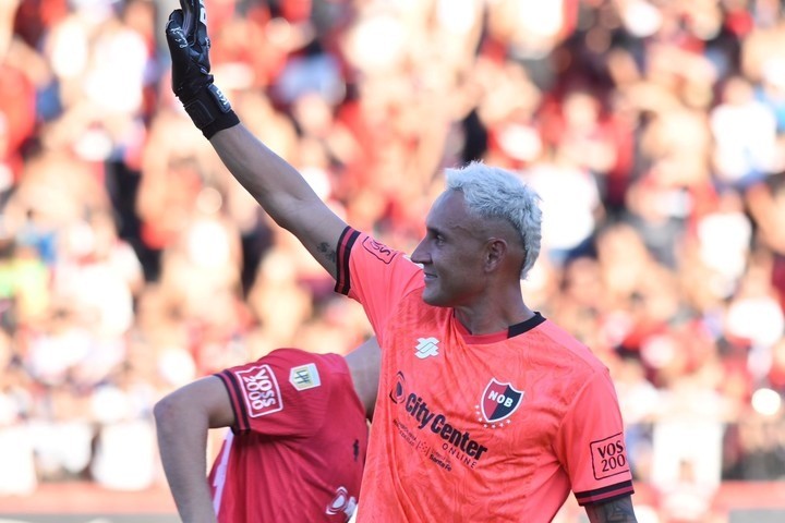 Keylor Navas, a un paso de dejar Newell's y sumarse a Pumas de México | Deportes