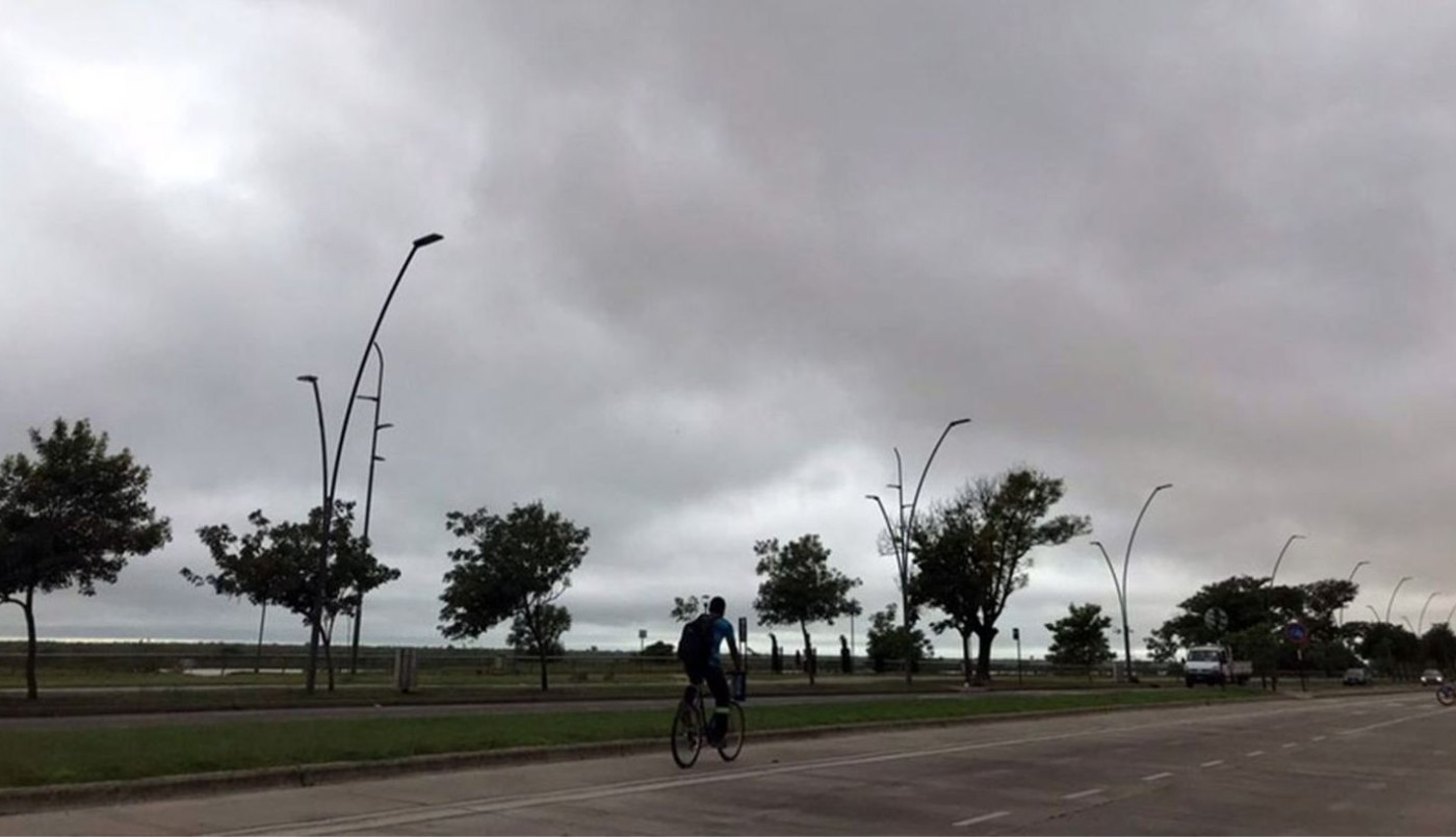 Tiempo en Rosario: frío intenso, cielo nublado y lloviznas | Rosario y la región