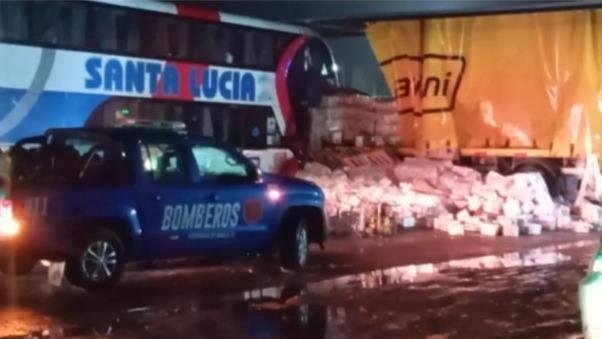 Santa Fe: trágico choque frontal dejó al menos tres muertos | Rosario y la región