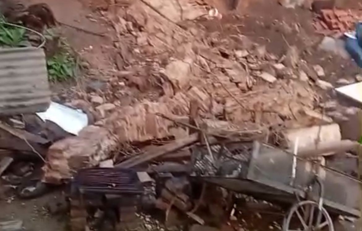 El fuerte temporal provocó el derrumbe de una vivienda y dejó sin techo a una familia | Rosario y la región