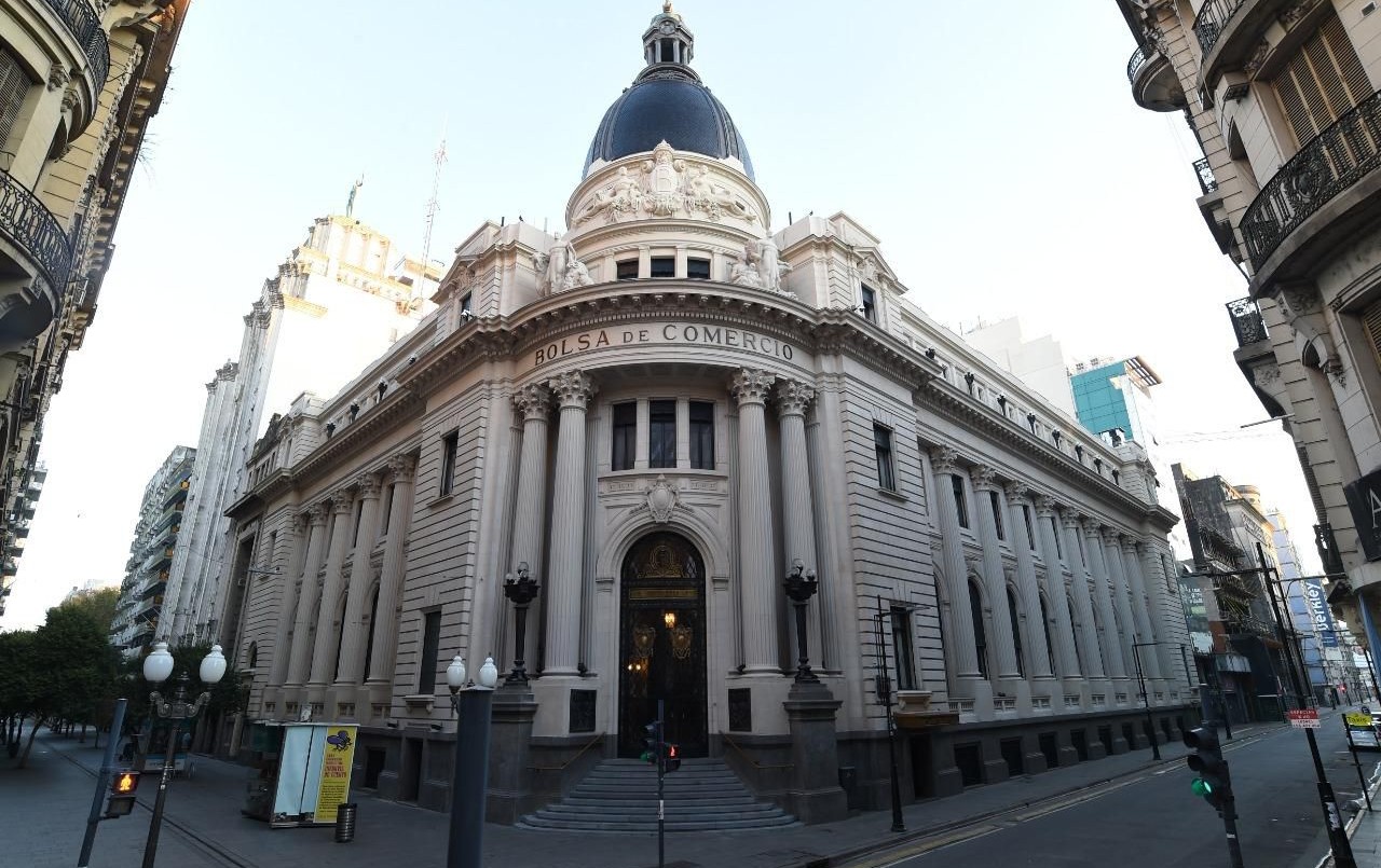 Javier Milei visita la Bolsa de Comercio: cortes de tránsito en el centro | Rosario y la región