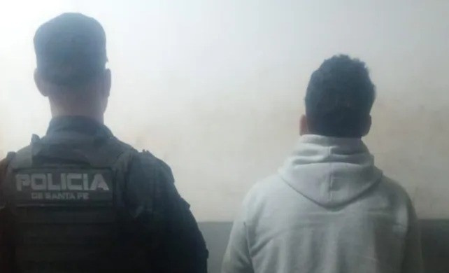 Un chofer desvió el viaje de una joven y quedó detenido | Rosario y la región