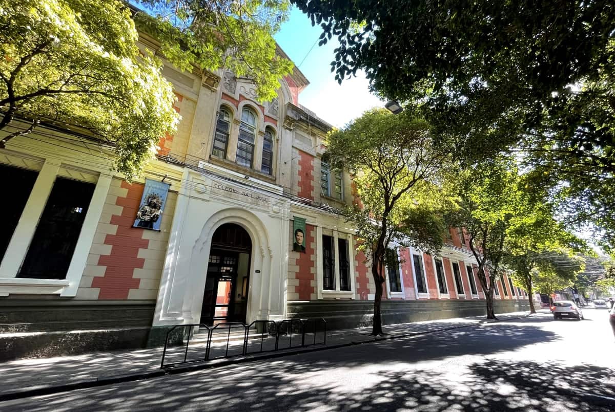 Amenaza de bomba en el Colegio San José: evacuaron a los alumnos | Rosario y la región