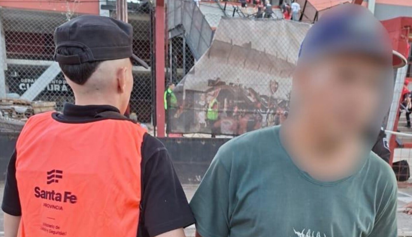 Cayó en la cancha de Newell’s un joven buscado por una entradera en Arequito | Rosario y la región