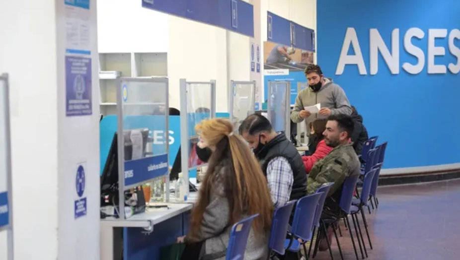 Suben los topes de ingresos para cobrar asignaciones familiares | Información General