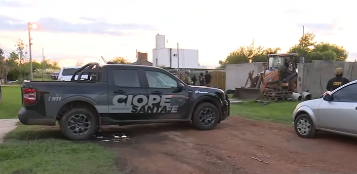 Encontraron un arsenal de armas enterradas en Roldán | Rosario y la región