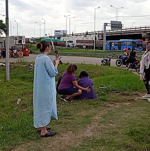 Dos peatones atropellados por un camión sin frenos en el acceso a la Ruta 34 | Rosario y la región