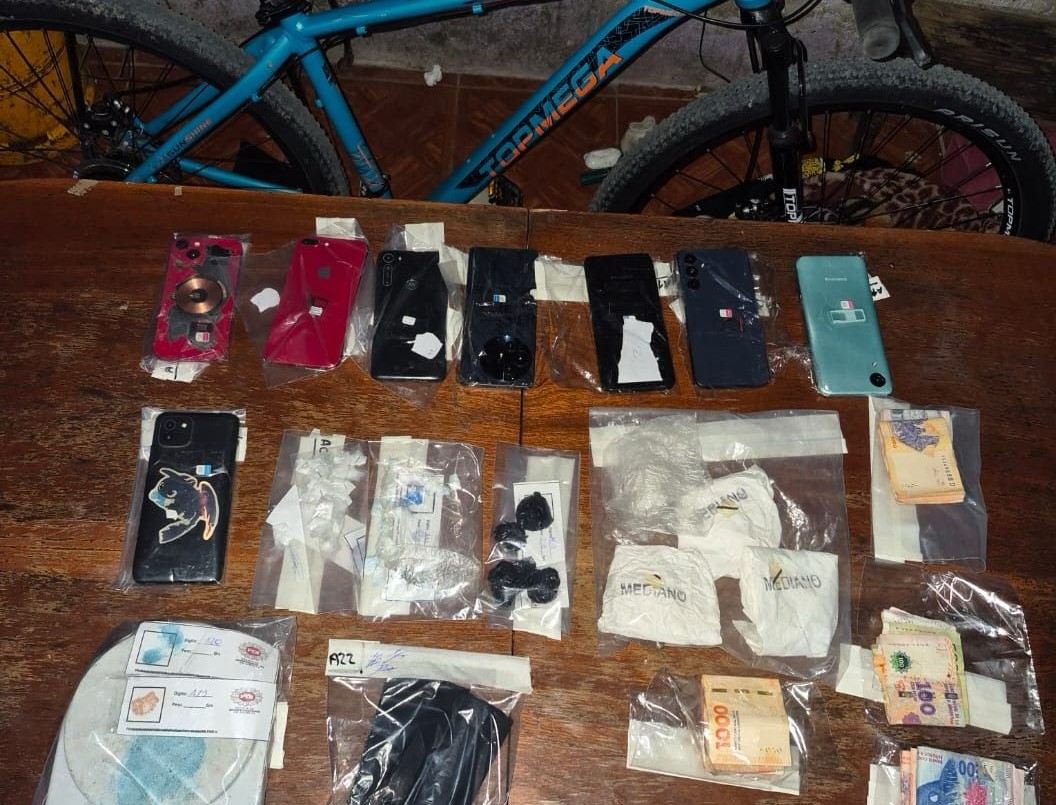 Microtráfico: cinco detenidos mientras vendían droga en barrio 7 de Septiembre | Rosario y la región