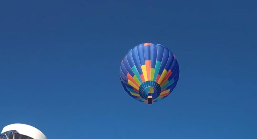 Un globo aerostático sobrevoló la ciudad de Rosario | Curiosidades