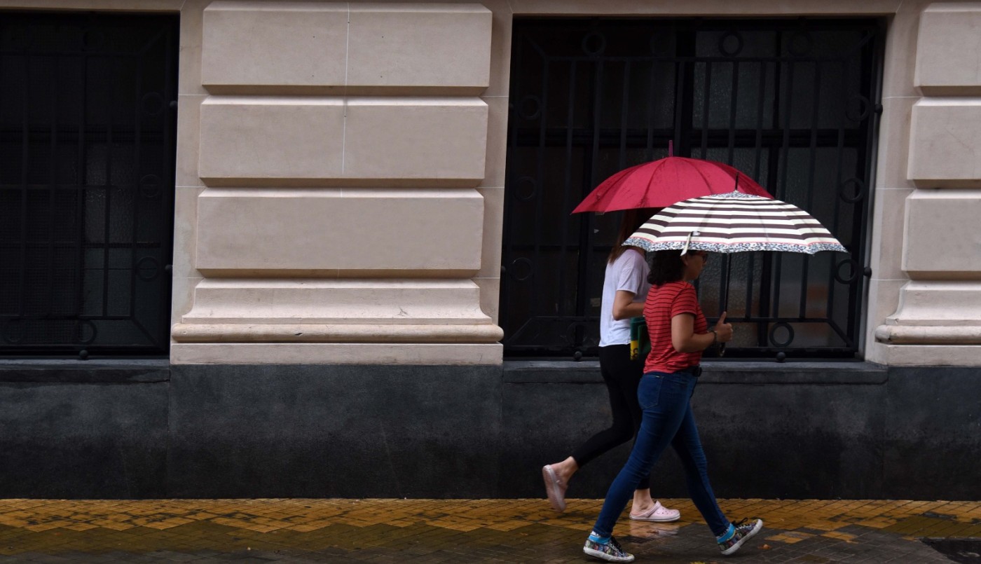 Emiten alerta amarilla por tormentas para la madrugada y la mañana de este sábado | Rosario y la región