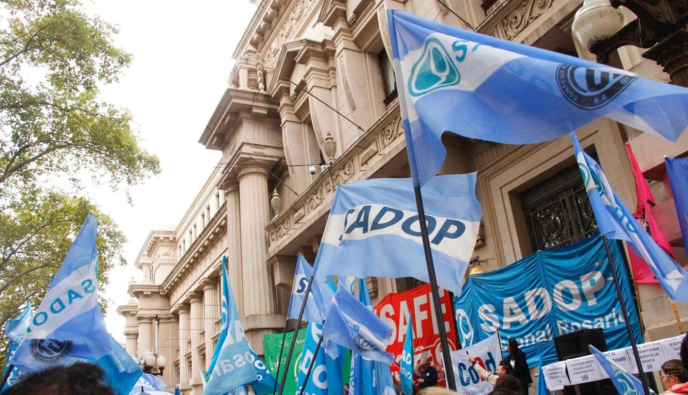 Reclamo docente en el centro rosarino: exigen un incremento salarial | Rosario y la región