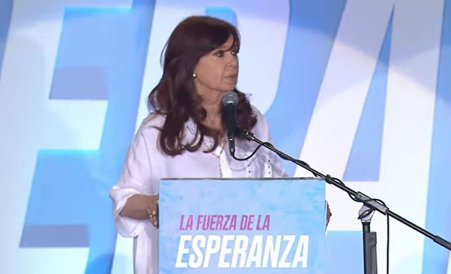 Causa Cuadernos: investigan a Cristina Kirchner por el presunto cobro de unos 180 sobornos | Política