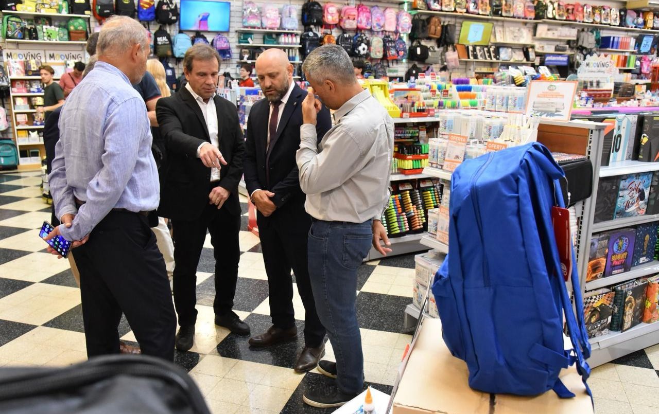 “Equipate para el cole”: la iniciativa provincial que ofrece artículos escolares a precios accesibles | Información General