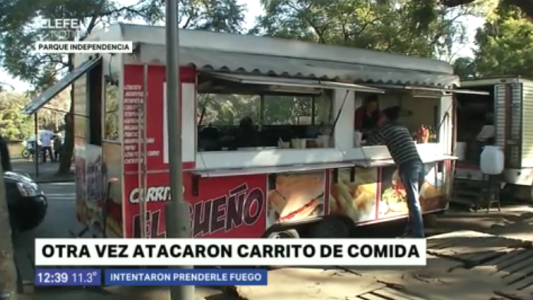 Arrojaron una bomba molotov sobre un carrito de comida rápida