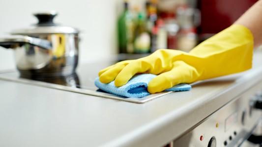 El Gobierno nacional oficializó el aumento del 33 por ciento para trabajadores domésticos