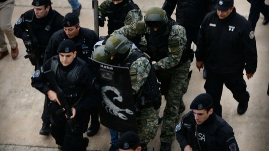 Pérez Corradi llegó a suelo argentino y mañana deberá declarar ante la jueza Servini de Cubría