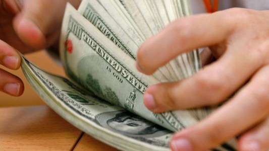 No cesa la escalada del dólar: no paró de subir desde la apertura del mercado