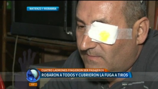 Delincuentes redujeron a culatazos al chofer de un colectivo y robaron a los pasajeros