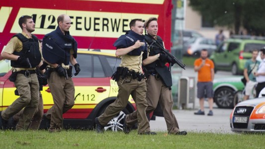 Reportan varios heridos en un tiroteo en un centro comercial de Múnich