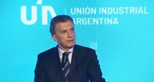Mauricio Macri en la reunión de la UIA: "Tengo claro el camino para salir de la tormenta"