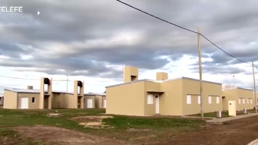 Se entregaron más de dos mil escrituras seguras en el marco del programa "Protege tu casa"