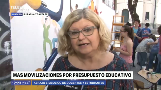 Paro docente: clase pública en la Facultad de Bioquímica