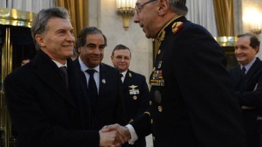 En la cena de camaradería, Macri convocó a las Fuerzas Armadas a jugar "un rol preponderante y participativo"