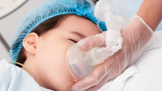 Preocupación por la muerte de dos niños por angina bacteriana