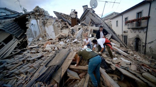 Ya son 159 los muertos por el devastador terremoto en el centro de Italia