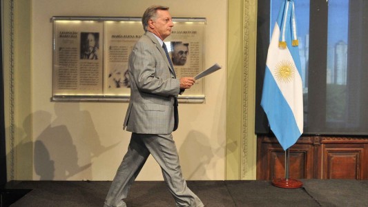 La Oficina Anticorrupción recomendó que Aranguren venda sus acciones en Shell